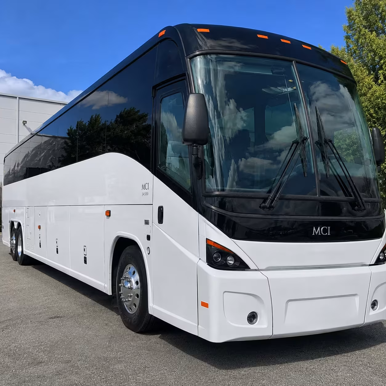 daily commuter shuttle bus rentals for santa clara tech campuses
