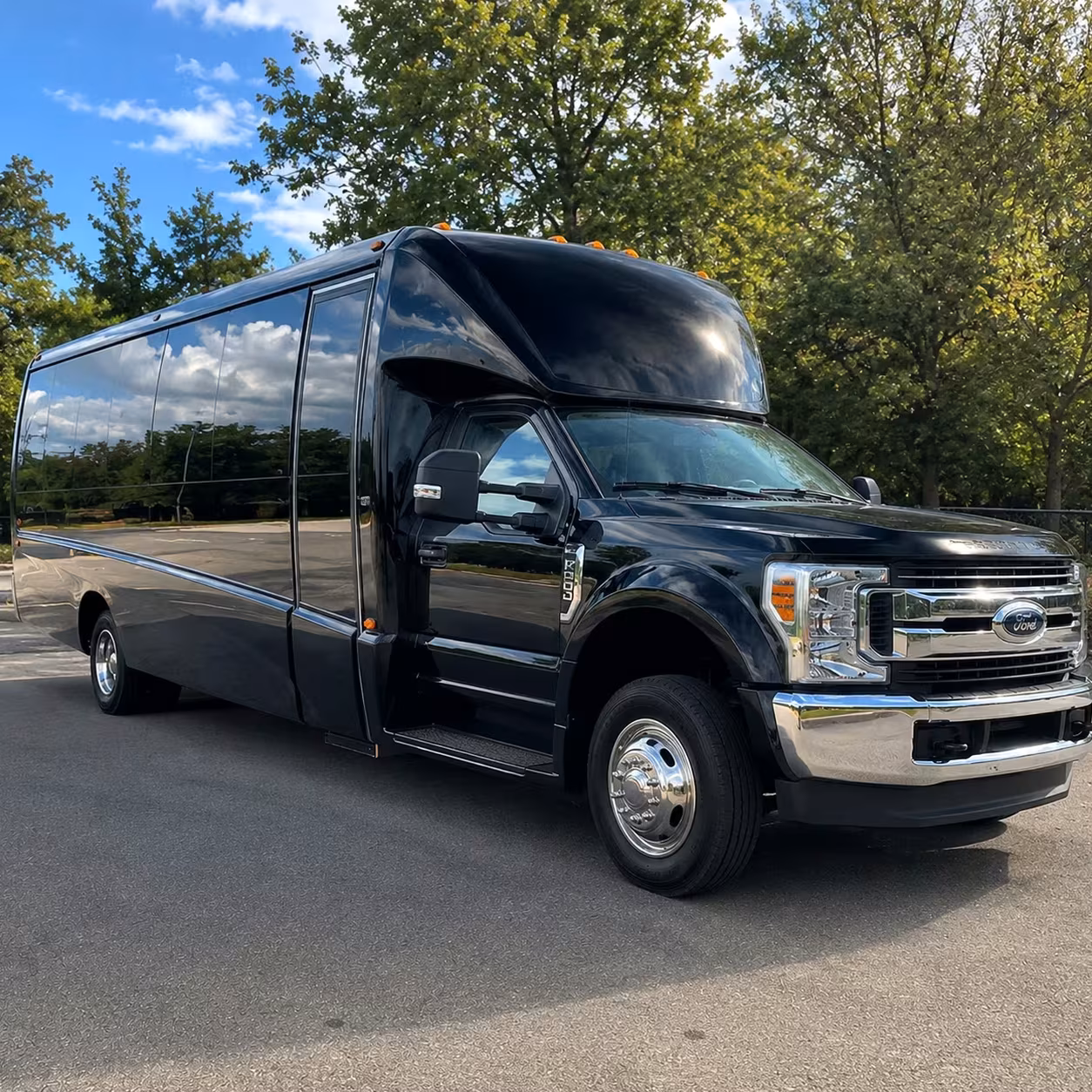 santa clara 15 passenger minibus rental