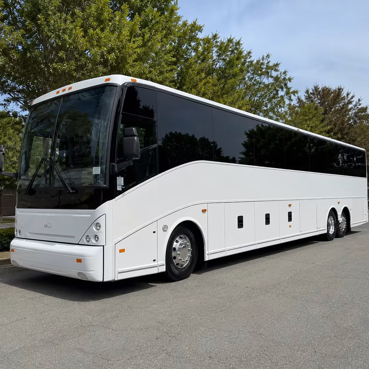 you can find and book airport transportation in santa clara and any nearby city